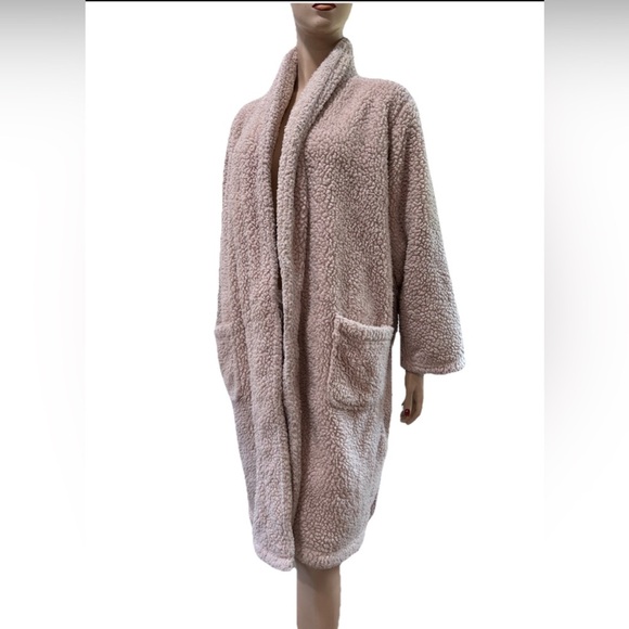 Pottery Barn Pink Plush Robe Wrap Style - Picture 3 of 16